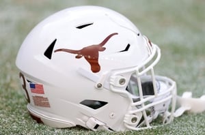 Texas at Texas A&M Preview & Picks – Longhorns To Win College Football Rivalry Clash