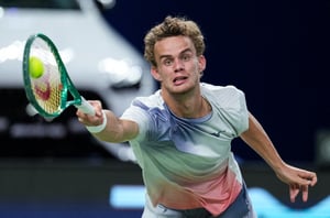 Luca Van Assche vs Lorenzo Musetti betting picks