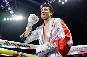 Rafael Espinoza vs Ricardo Blandon Live Stream & Picks – How To Watch & Bet On World Title Fight Live Online