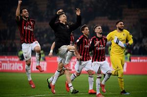 AC Milan celebrating victory