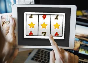 How to play online slots