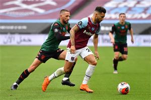 LONDON, ENGLAND - JULY 26: Ryan Fredericks of West Ham United and Conor Hourihane of Aston Villa  during the Premier League match between West Ham United and Aston Villa at London Stadium on July 26, 2020 in London, England. (Photo by Justin Setterfield/Getty Images)