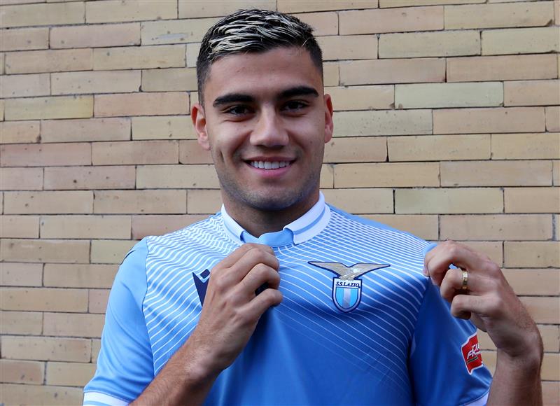 ROME, ITALY - OCTOBER 02:  SS Lazio new signing Andreas Pereira poses with the new jersey after the medical test at Paideia Hospital on October 2, 2020 in Rome, Italy.  (Photo by Paolo Bruno/Getty Images)