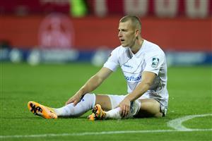NUREMBERG, GERMANY - OCTOBER 05: Tim Skarke of Darmstadt looks on during the Second Bundesliga match between 1. FC Nürnberg and SV Darmstadt 98 at Max-Morlock-Stadion on October 05, 2020 in Nuremberg, Germany. (Photo by Alexander Hassenstein/Getty Images)