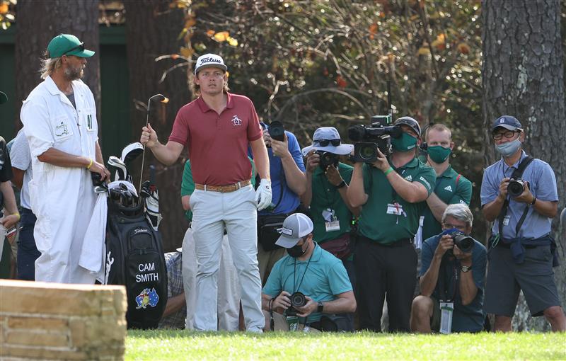 AUGUSTA, GEORGIA - NOVEMBER 15: Cameron Smith of Australia prepares to play a shot on the 15th hole during the final round of the Masters at Augusta National Golf Club on November 15, 2020 in Augusta, Georgia. (Photo by Jamie Squire/Getty Images)