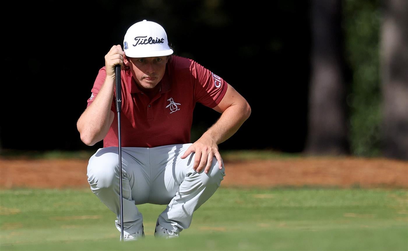 AUGUSTA, GEORGIA - NOVEMBER 15: Cameron Smith of Australia lines up a putt on the 14th green during the final round of the Masters at Augusta National Golf Club on November 15, 2020 in Augusta, Georgia. (Photo by Rob Carr/Getty Images)