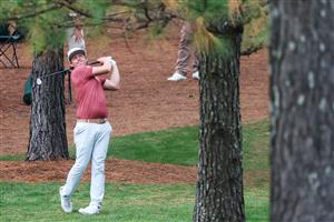 AUGUSTA, GEORGIA - NOVEMBER 15: Cameron Smith of Australia plays a shot on the seventh hole during the final round of the Masters at Augusta National Golf Club on November 15, 2020 in Augusta, Georgia. (Photo by Rob Carr/Getty Images)