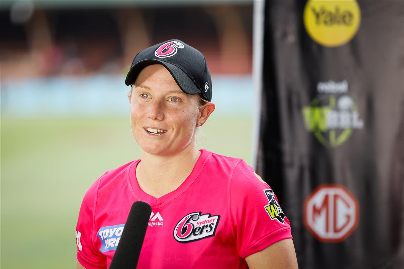 SYDNEY, AUSTRALIA - NOVEMBER 22: Player of the match Alyssa Healy of the Sixers during the Women's Big Bash League WBBL match between the Melbourne Stars and the Sydney Sixers at North Sydney Oval, on November 22, 2020, in Sydney, Australia. (Photo by Hanna Lassen/Getty Images)
