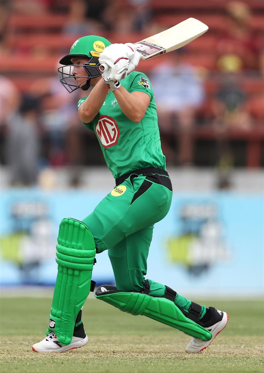 SYDNEY, AUSTRALIA - NOVEMBER 22: Elyse Villani of the Stars bats during the Women's Big Bash League WBBL match between the Melbourne Stars and the Sydney Sixers at North Sydney Oval, on November 22, 2020, in Sydney, Australia. (Photo by Cameron Spencer/Getty Images)
