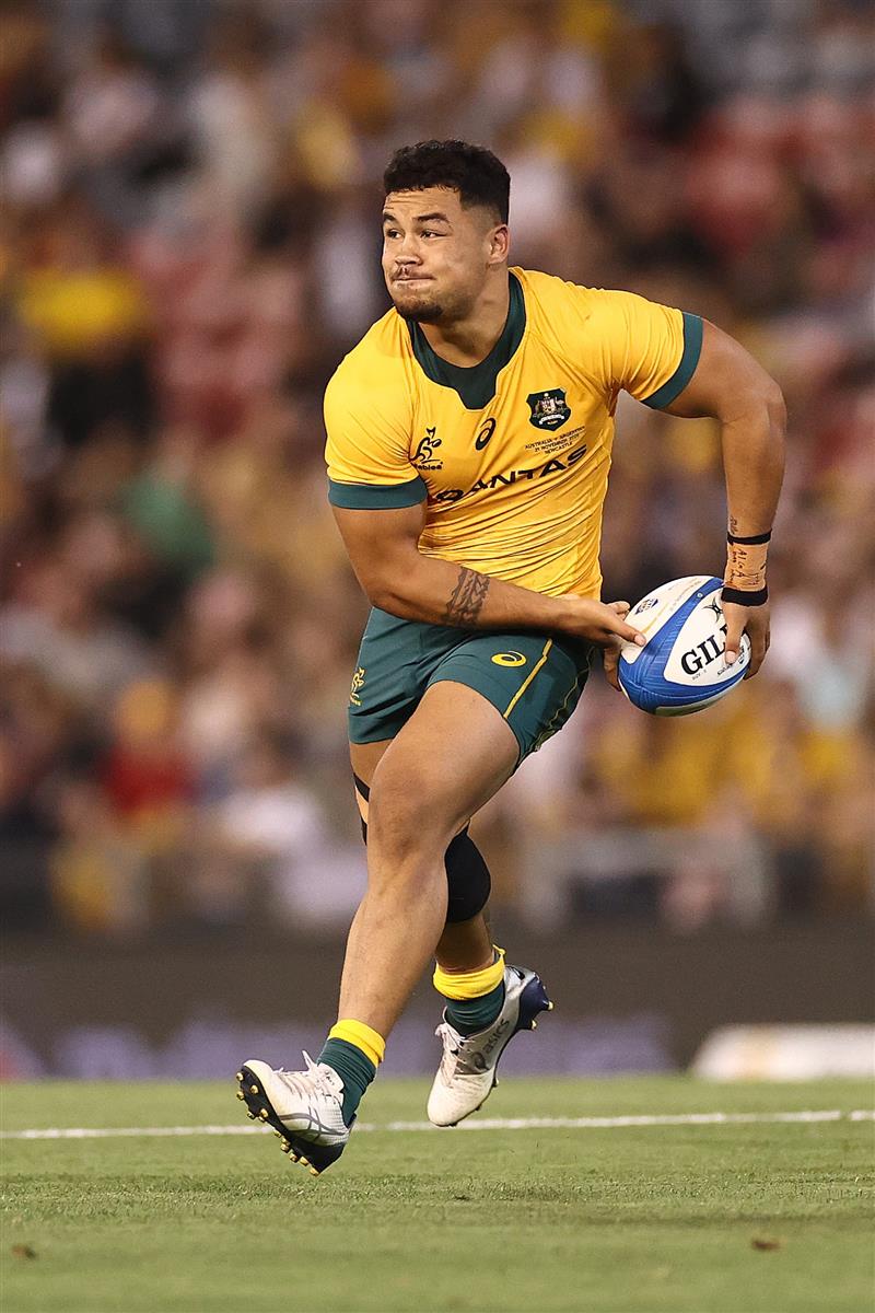 NEWCASTLE, AUSTRALIA - NOVEMBER 21: Hunter Paisami of Australia during the 2020 Tri-Nations match between the Australian Wallabies and the Argentina Pumas at McDonald Jones Stadium on November 21, 2020 in Newcastle, Australia. (Photo by Cameron Spencer/Getty Images)