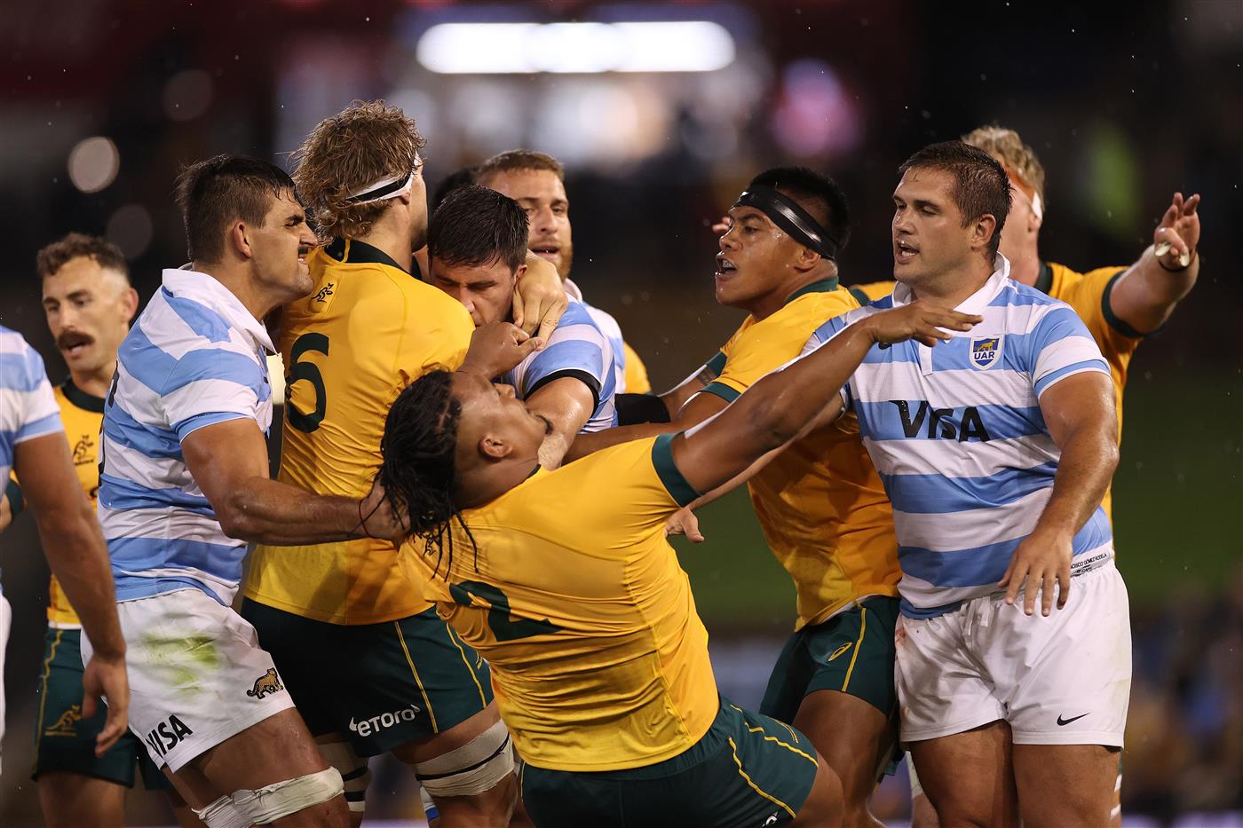 NEWCASTLE, AUSTRALIA - NOVEMBER 21: A fight breaks out during the 2020 Tri-Nations match between the Australian Wallabies and the Argentina Pumas at McDonald Jones Stadium on November 21, 2020 in Newcastle, Australia. (Photo by Cameron Spencer/Getty Images)
