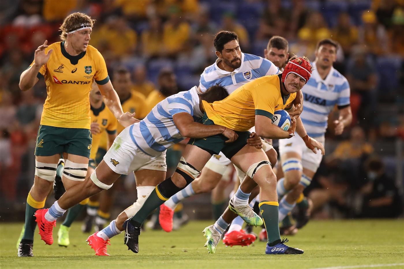 NEWCASTLE, AUSTRALIA - NOVEMBER 21: Harry Wilson of the Wallabies is tackled during the 2020 Tri-Nations match between the Australian Wallabies and the Argentina Pumas at McDonald Jones Stadium on November 21, 2020 in Newcastle, Australia. (Photo by Mark Kolbe/Getty Images)