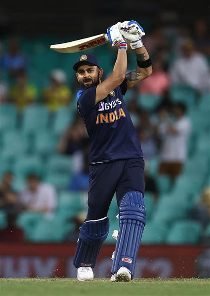 SYDNEY, AUSTRALIA - NOVEMBER 29: Virat Kohli of India bats  during game two of the One Day International series between Australia and India at Sydney Cricket Ground on November 29, 2020 in Sydney, Australia. (Photo by Ryan Pierse/Getty Images)