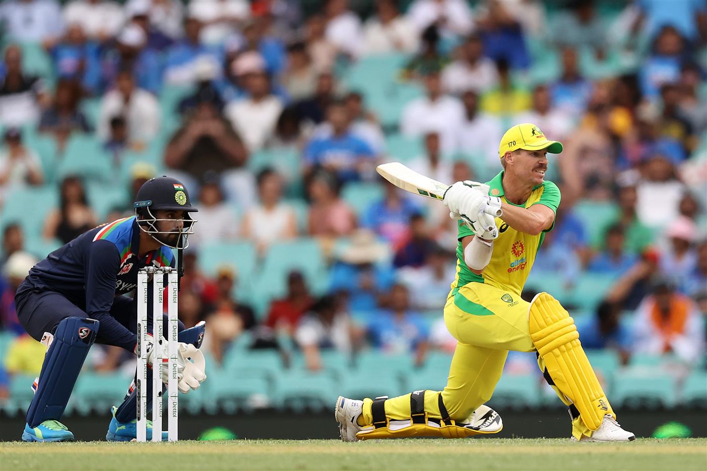SYDNEY, AUSTRALIA - NOVEMBER 29: David Warner of Australia bats during game two of the One Day International series between Australia and India at Sydney Cricket Ground on November 29, 2020 in Sydney, Australia. (Photo by Cameron Spencer/Getty Images)