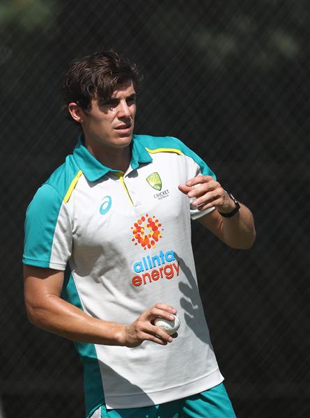 CANBERRA, AUSTRALIA - DECEMBER 01: Sean Abbott of Australia trains during an Australian ODI nets session at Manuka Oval on December 01, 2020 in Canberra, Australia. (Photo by Ryan Pierse/Getty Images)