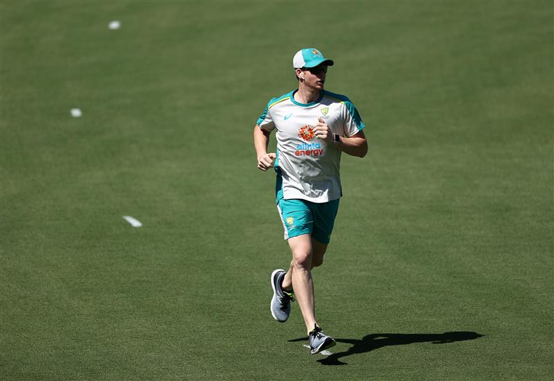 CANBERRA, AUSTRALIA - DECEMBER 01: Steve Smith of Australia runs laps during an Australian ODI nets session at Manuka Oval on December 01, 2020 in Canberra, Australia. (Photo by Ryan Pierse/Getty Images)