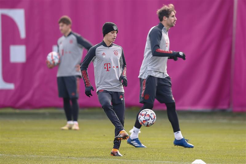 MUNICH, GERMANY - NOVEMBER 30:  In this handout image provided by FC Bayern Muenchen Tiago Dantas plays the ball during a training session a day before the UEFA Champions League Group A stage match between FC Bayern Muenchen and Atletico Madrid at Saebener Strasse training ground on November 30, 2020 in Munich, Germany. (Photo by Handout/FC Bayern via Getty Images)