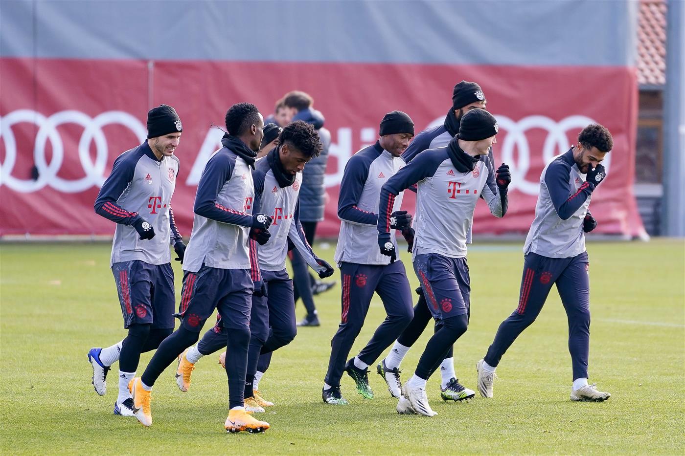 MUNICH, GERMANY - NOVEMBER 30:  In this handout image provided by FC Bayern Muenchen players warm up prior a training session a day before the UEFA Champions League Group A stage match between FC Bayern Muenchen and Atletico Madrid at Saebener Strasse training ground on November 30, 2020 in Munich, Germany. (Photo by Handout/FC Bayern via Getty Images)