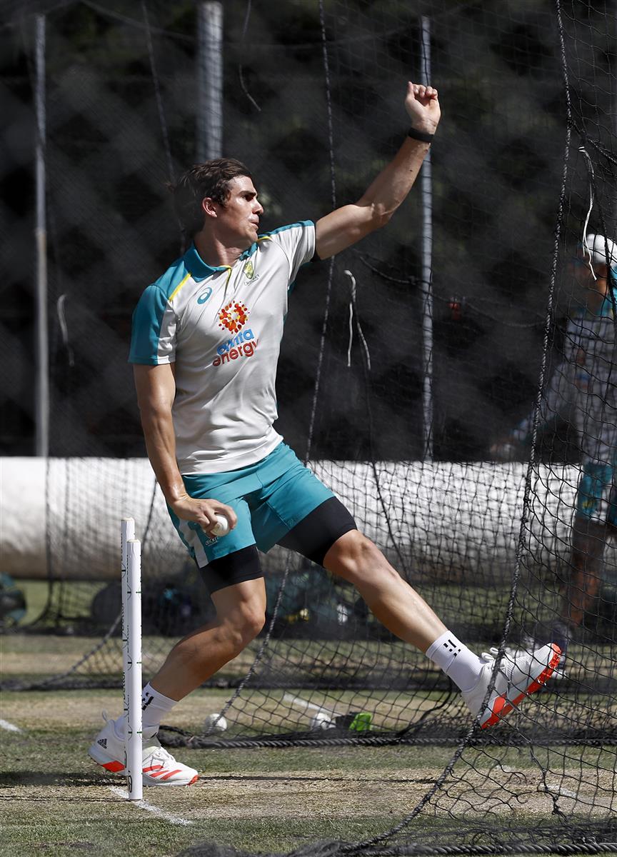 CANBERRA, AUSTRALIA - DECEMBER 01: Sean Abbott of Australia trains during an Australian ODI nets session at Manuka Oval on December 01, 2020 in Canberra, Australia. (Photo by Ryan Pierse/Getty Images)