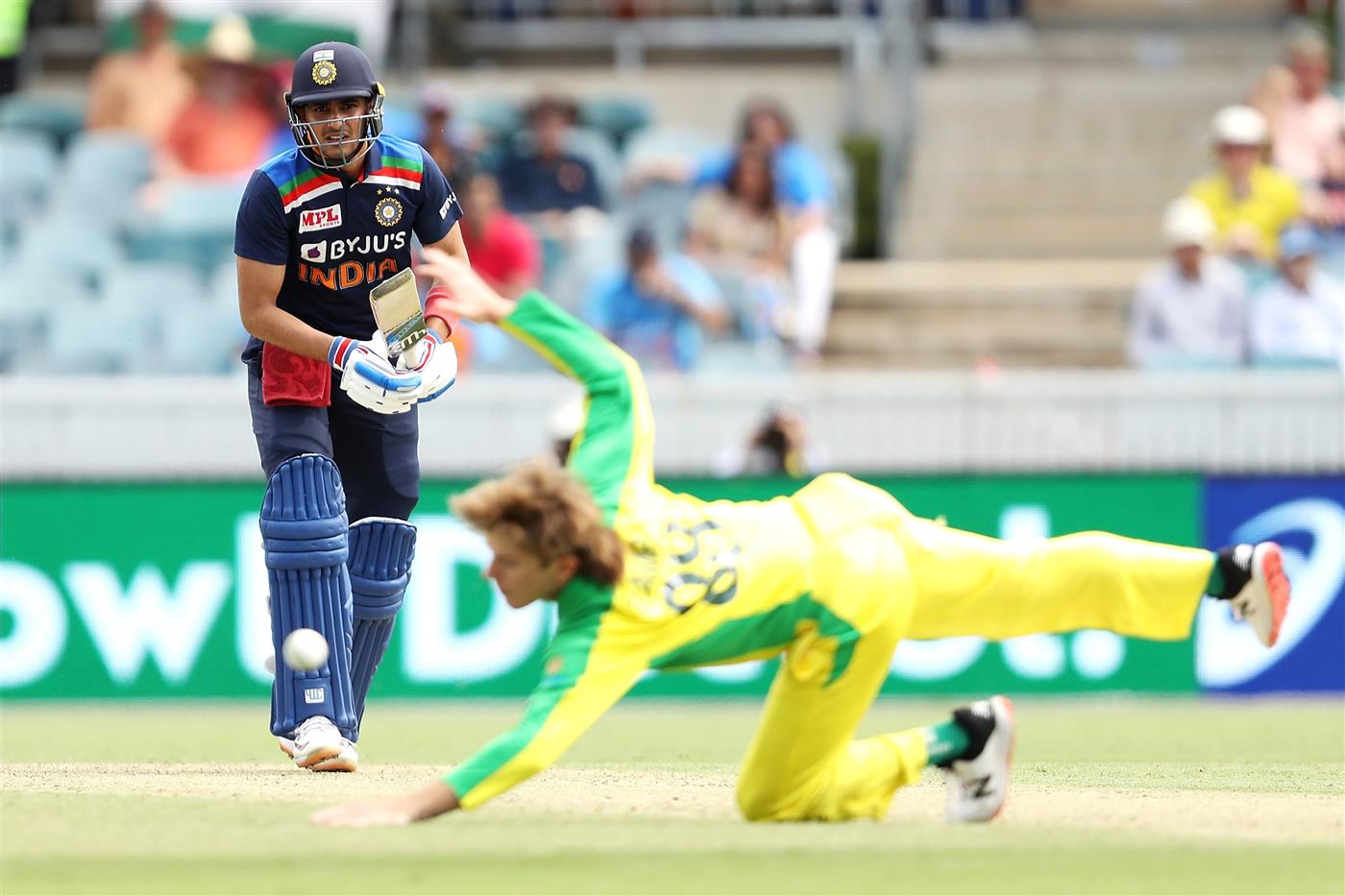 CANBERRA, AUSTRALIA - DECEMBER 02: Shubman Gill of India bats during game three of the One Day International series between Australia and India at Manuka Oval on December 02, 2020 in Canberra, Australia. (Photo by Mark Kolbe/Getty Images)