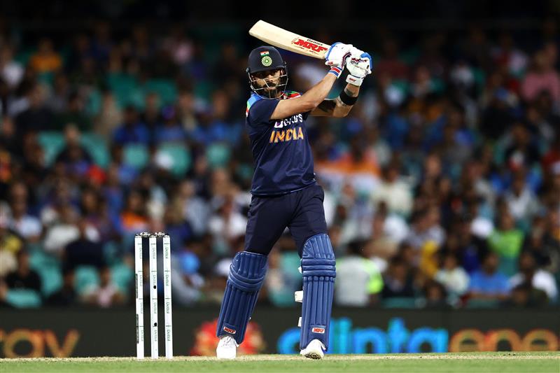 SYDNEY, AUSTRALIA - DECEMBER 08: Virat Kohli of India bats during game three of the Twenty20 International series between Australia and India at Sydney Cricket Ground on December 08, 2020 in Sydney, Australia. (Photo by Cameron Spencer/Getty Images)