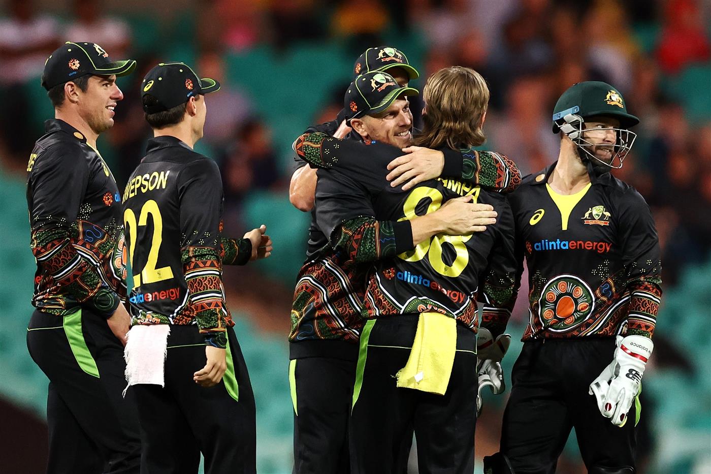 SYDNEY, AUSTRALIA - DECEMBER 08: Adam Zampa of Australia celebrates dismissing Hardik Pandya of India with Aaron Finch of Australia during game three of the Twenty20 International series between Australia and India at Sydney Cricket Ground on December 08, 2020 in Sydney, Australia. (Photo by Cameron Spencer/Getty Images)