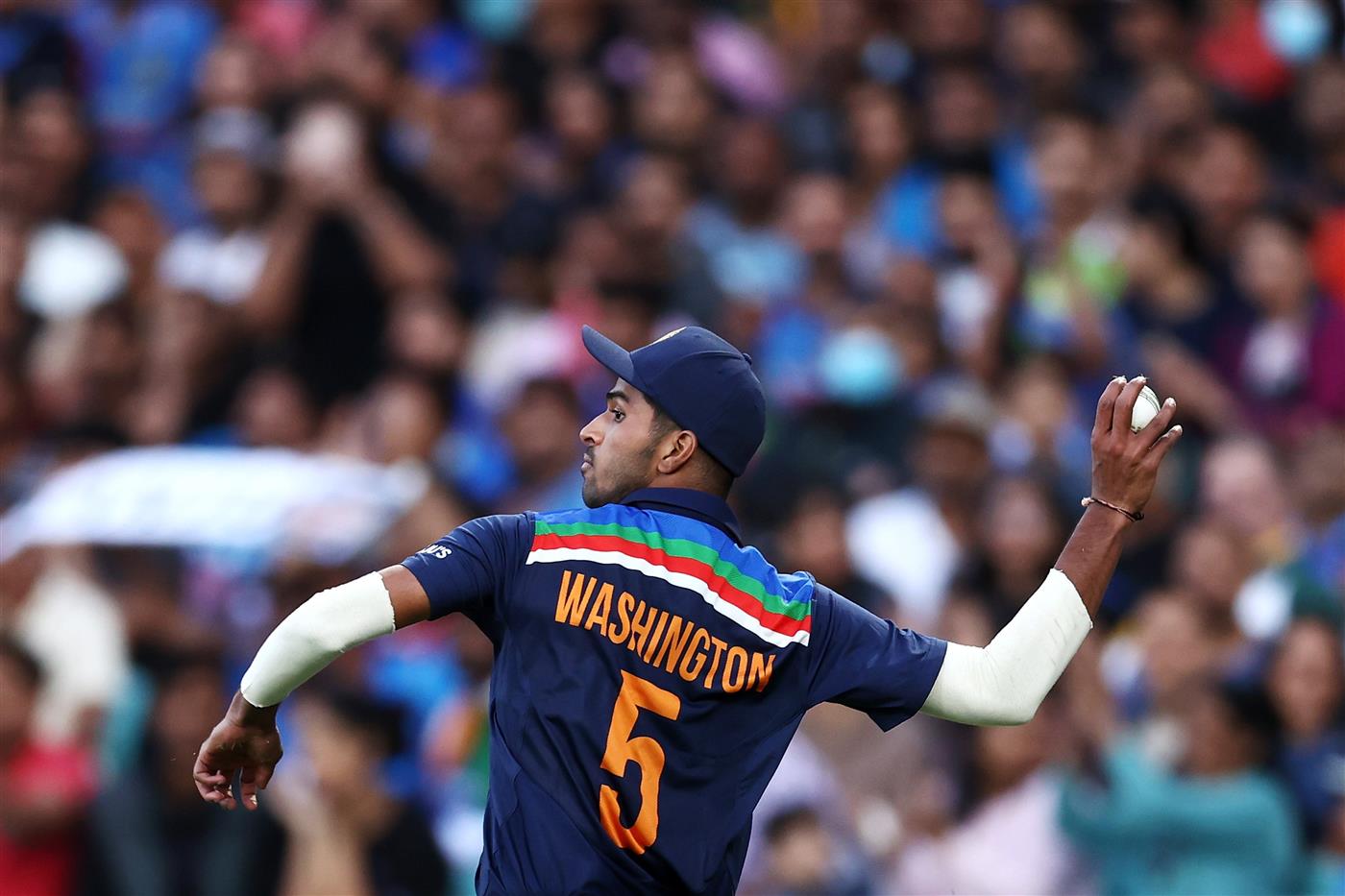 SYDNEY, AUSTRALIA - DECEMBER 08: Washington Sundar of India 
f during game three of the Twenty20 International series between Australia and India at Sydney Cricket Ground on December 08, 2020 in Sydney, Australia. (Photo by Cameron Spencer/Getty Images)