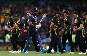 SYDNEY, AUSTRALIA - DECEMBER 08: KL Rahul of India looks dejected after being dismissed by Glenn Maxwell of Australia during game three of the Twenty20 International series between Australia and India at Sydney Cricket Ground on December 08, 2020 in Sydney, Australia. (Photo by Ryan Pierse/Getty Images)