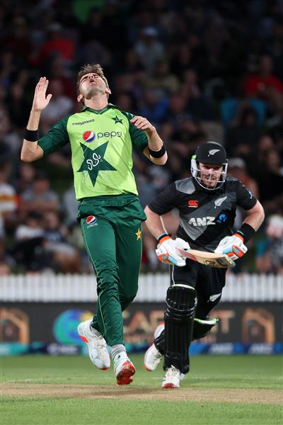 HAMILTON, NEW ZEALAND - DECEMBER 20: Shaheen Afridi of Pakistan reacts as he bowls during the game two of the International T20 series between New Zealand and Pakistan at Seddon Park on December 20, 2020 in Hamilton, New Zealand. (Photo by Fiona Goodall/Getty Images)