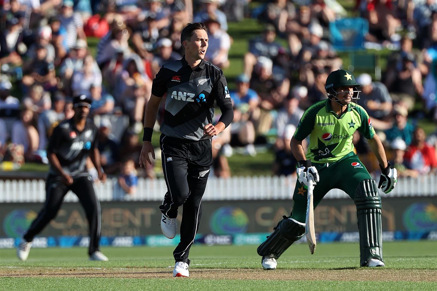 HAMILTON, NEW ZEALAND - DECEMBER 20: Trent Boult of New Zealand  bowls during the game two of the International T20 series between New Zealand and Pakistan at Seddon Park on December 20, 2020 in Hamilton, New Zealand. (Photo by Fiona Goodall/Getty Images)