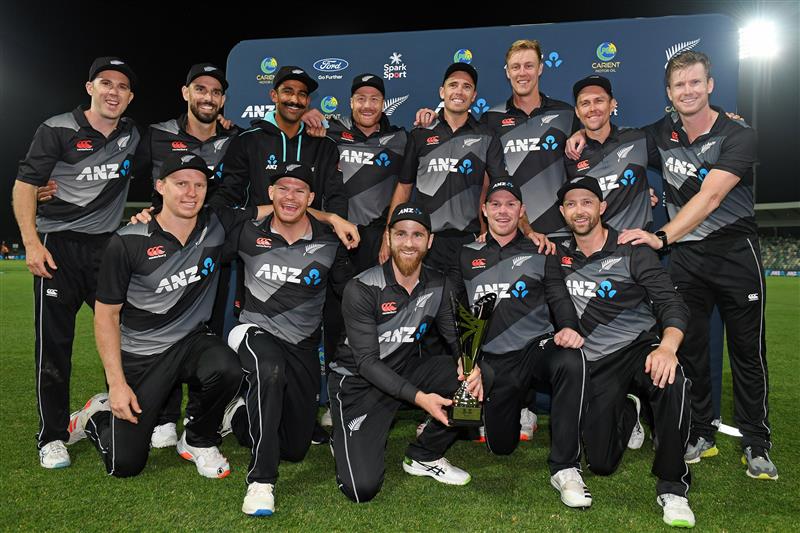 NAPIER, NEW ZEALAND - DECEMBER 22: New Zealand players pose for a photo following the third game of the International T20 series between New Zealand and Pakistan at McLean Park on December 22, 2020 in Napier, New Zealand. (Photo by Kerry Marshall/Getty Images)