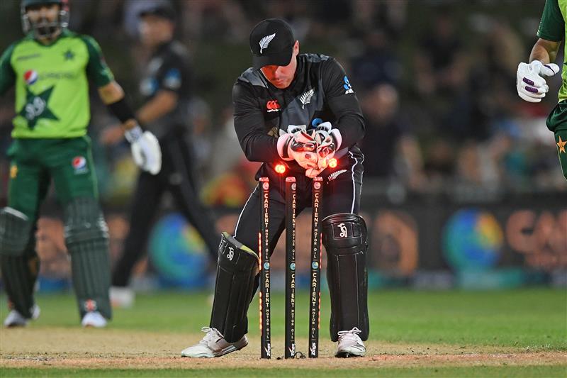 NAPIER, NEW ZEALAND - DECEMBER 22: Tim Seifert of New Zealand in action during the third game of the International T20 series between New Zealand and Pakistan at McLean Park on December 22, 2020 in Napier, New Zealand. (Photo by Kerry Marshall/Getty Images)