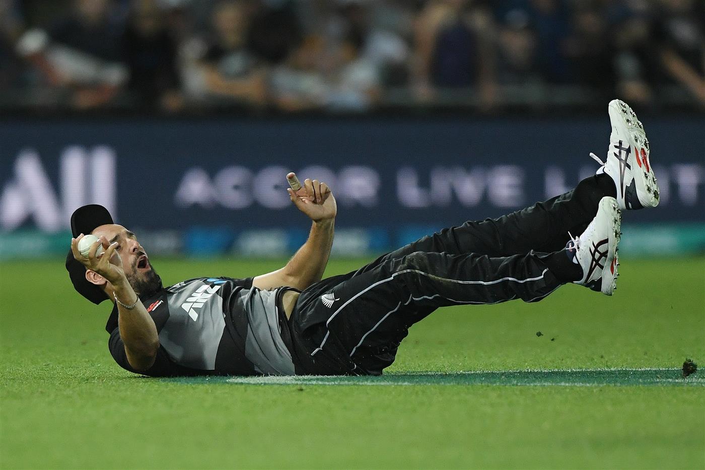 NAPIER, NEW ZEALAND - DECEMBER 22: Daryl Mitchell of New Zealand reacts after taking a catch during the third game of the International T20 series between New Zealand and Pakistan at McLean Park on December 22, 2020 in Napier, New Zealand. (Photo by Kerry Marshall/Getty Images)
