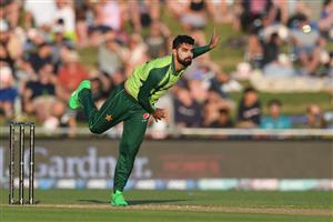 NAPIER, NEW ZEALAND - DECEMBER 22: Shadab Khan of Pakistan bowls during the third game of the International T20 series between New Zealand and Pakistan at McLean Park on December 22, 2020 in Napier, New Zealand. (Photo by Kerry Marshall/Getty Images)