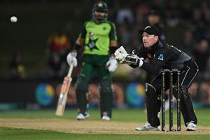 NAPIER, NEW ZEALAND - DECEMBER 22: Tim Seifert of New Zealand in action during the third game of the International T20 series between New Zealand and Pakistan at McLean Park on December 22, 2020 in Napier, New Zealand. (Photo by Kerry Marshall/Getty Images)