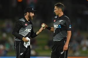 NAPIER, NEW ZEALAND - DECEMBER 22: Kane Williamson and Trent Boult of New Zealand during the third game of the International T20 series between New Zealand and Pakistan at McLean Park on December 22, 2020 in Napier, New Zealand. (Photo by Kerry Marshall/Getty Images)