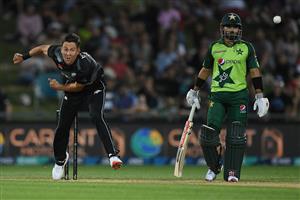 NAPIER, NEW ZEALAND - DECEMBER 22: Trent Boult of New Zealand bowls during the third game of the International T20 series between New Zealand and Pakistan at McLean Park on December 22, 2020 in Napier, New Zealand. (Photo by Kerry Marshall/Getty Images)
