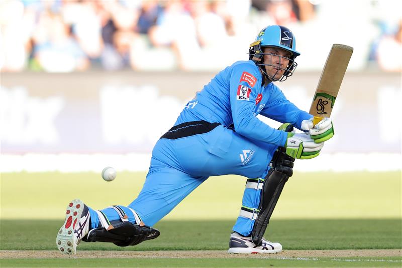 ADELAIDE, AUSTRALIA - JANUARY 05: Alex Carey of the Adelaide Strikers bats during the Big Bash League match between the Melbourne Renegades and the Adelaide Strikers at Adelaide Oval, on January 05, 2021, in Adelaide, Australia. (Photo by Daniel Kalisz/Getty Images)