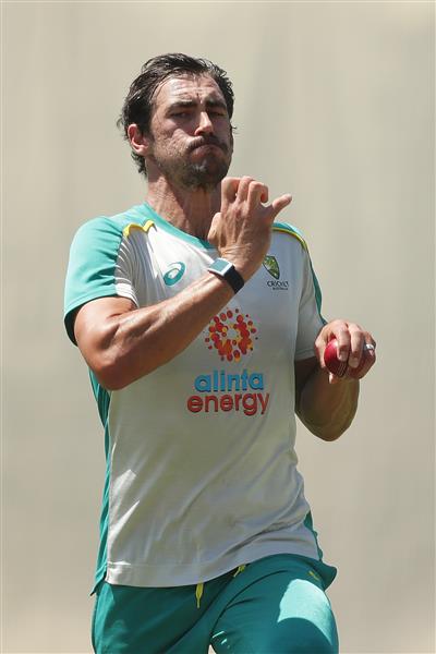 SYDNEY, AUSTRALIA - JANUARY 05: Mitchell Starc of Australia bowls during an Australian nets session at the Sydney Cricket Ground on January 05, 2021 in Sydney, Australia. (Photo by Mark Metcalfe/Getty Images)