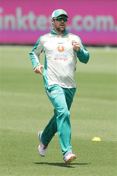 SYDNEY, AUSTRALIA - JANUARY 05: Travis Head of Australia runs during an Australian nets session at the Sydney Cricket Ground on January 05, 2021 in Sydney, Australia. (Photo by Mark Metcalfe/Getty Images)