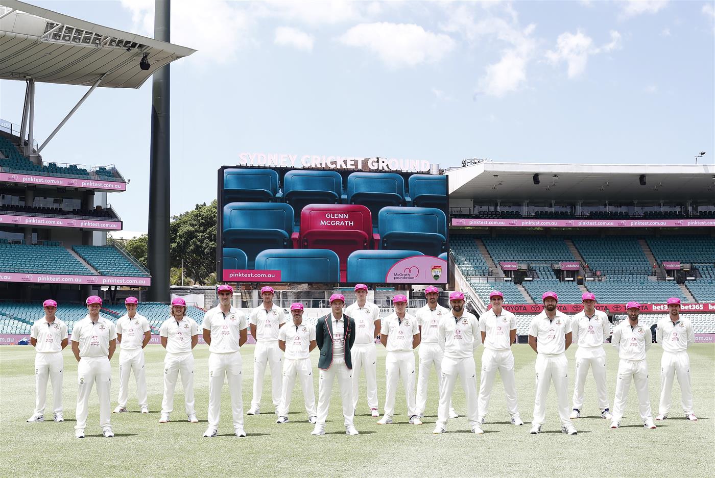 SYDNEY, AUSTRALIA - JANUARY 05: Australia poses for a team photo in their McGrath Foundations Pink Caps during an Australian nets session at the Sydney Cricket Ground on January 05, 2021 in Sydney, Australia. (Photo by Ryan Pierse/Getty Images)