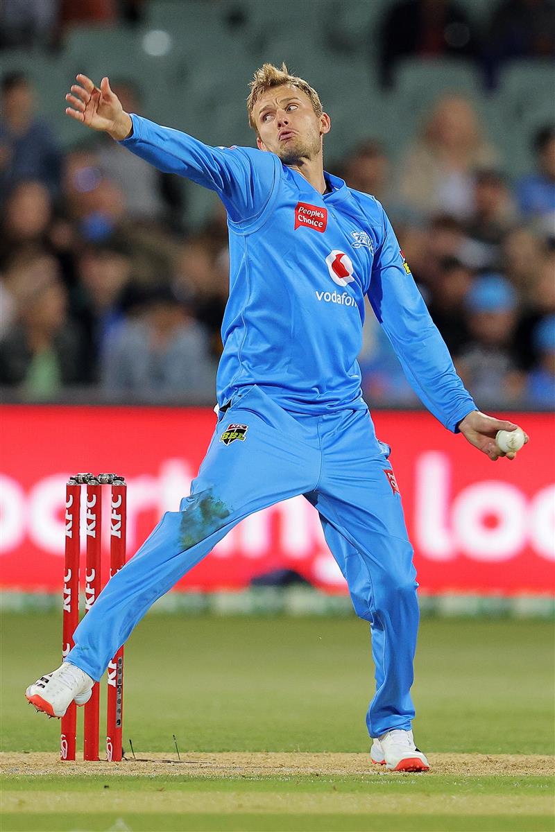 ADELAIDE, AUSTRALIA - JANUARY 05: Danny Briggs of the Adelaide Strikers bowls during the Big Bash League match between the Melbourne Renegades and the Adelaide Strikers at Adelaide Oval, on January 05, 2021, in Adelaide, Australia. (Photo by Daniel Kalisz/Getty Images)