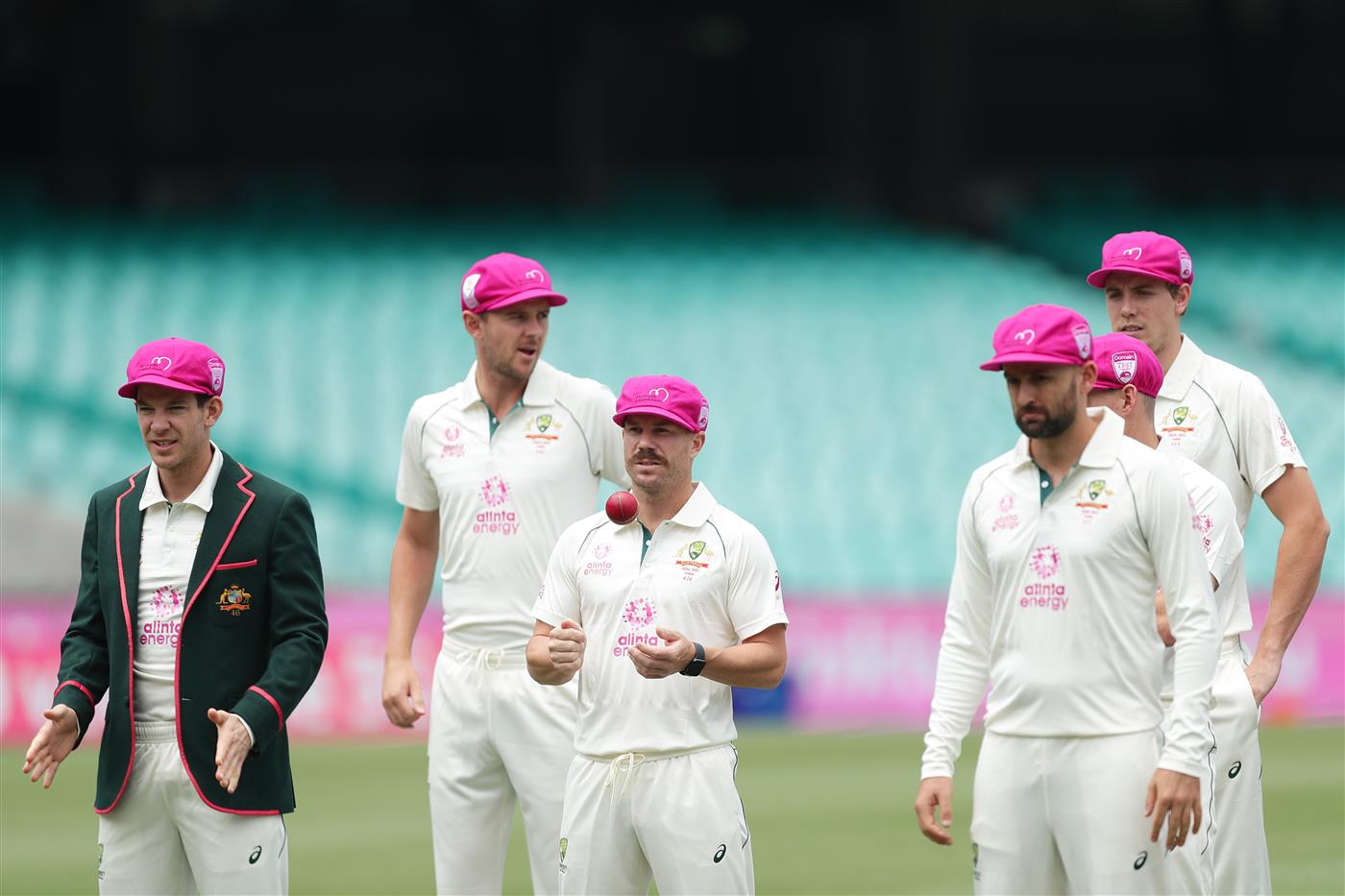 SYDNEY, AUSTRALIA - JANUARY 05: Tim Paine and David Warner of Australia pose for a team photo during an Australian nets session at the Sydney Cricket Ground on January 05, 2021 in Sydney, Australia. (Photo by Mark Metcalfe/Getty Images)