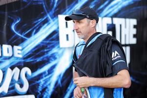 ADELAIDE, AUSTRALIA - JANUARY 05: Jason Gillespie, head coach of the Adelaide Strikers  during the Big Bash League match between the Melbourne Renegades and the Adelaide Strikers at Adelaide Oval, on January 05, 2021, in Adelaide, Australia. (Photo by Daniel Kalisz/Getty Images)