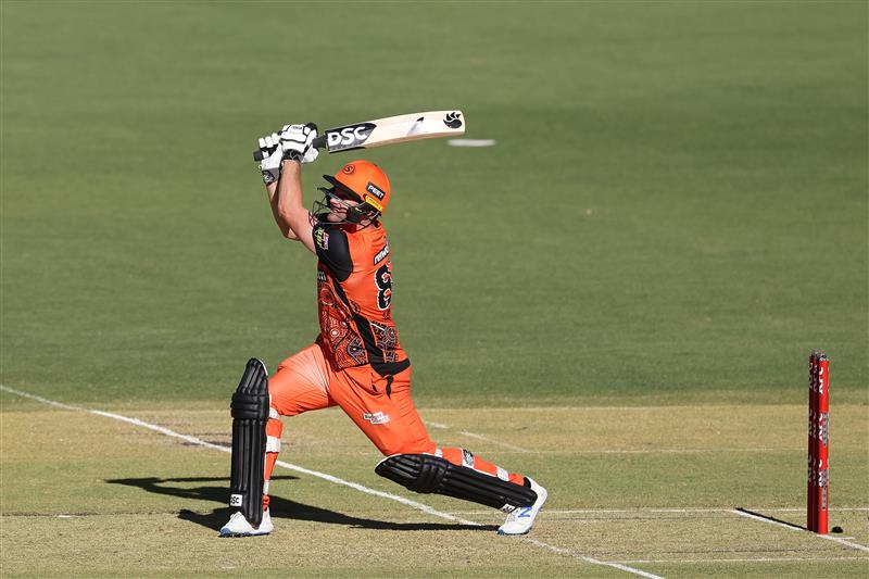 PERTH, AUSTRALIA - JANUARY 06: Colin Munro of the Scorchers bats during the Big Bash League match between the Perth Scorchers and the Sydney Sixers at Optus Stadium, on January 06, 2021, in Perth, Australia. (Photo by Paul Kane/Getty Images)