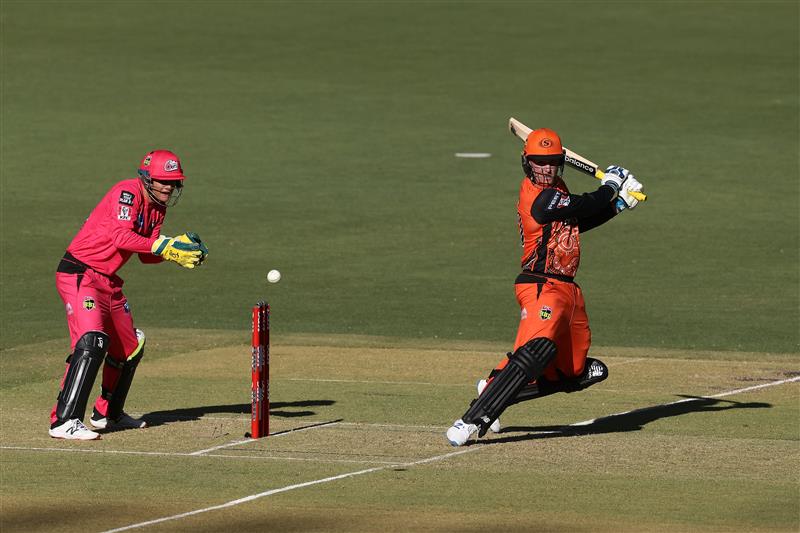 PERTH, AUSTRALIA - JANUARY 06: Jason Roy of the Scorchers bats during the Big Bash League match between the Perth Scorchers and the Sydney Sixers at Optus Stadium, on January 06, 2021, in Perth, Australia. (Photo by Paul Kane/Getty Images)
