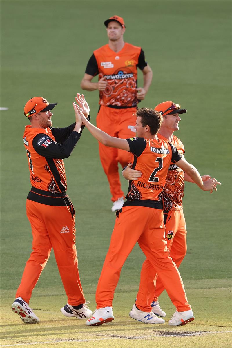 PERTH, AUSTRALIA - JANUARY 06: Jhye Richardson of the Scorchers celebrates the wicket of James Vince of the Sixers during the Big Bash League match between the Perth Scorchers and the Sydney Sixers at Optus Stadium, on January 06, 2021, in Perth, Australia. (Photo by Paul Kane/Getty Images)