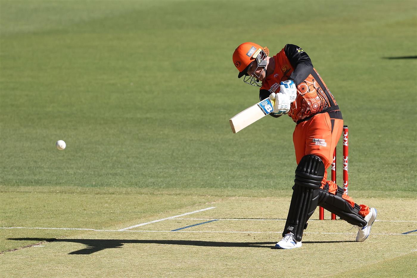 PERTH, AUSTRALIA - JANUARY 06: Jason Roy of the Scorchers bats during the Big Bash League match between the Perth Scorchers and the Sydney Sixers at Optus Stadium, on January 06, 2021, in Perth, Australia. (Photo by Paul Kane/Getty Images)