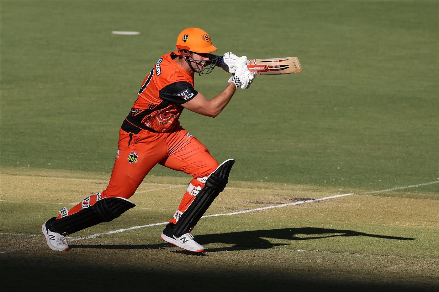 PERTH, AUSTRALIA - JANUARY 06: Mitch Marsh of the Scorchers bats during the Big Bash League match between the Perth Scorchers and the Sydney Sixers at Optus Stadium, on January 06, 2021, in Perth, Australia. (Photo by Paul Kane/Getty Images)