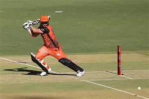PERTH, AUSTRALIA - JANUARY 06: Colin Munro of the Scorchers bats during the Big Bash League match between the Perth Scorchers and the Sydney Sixers at Optus Stadium, on January 06, 2021, in Perth, Australia. (Photo by Paul Kane/Getty Images)